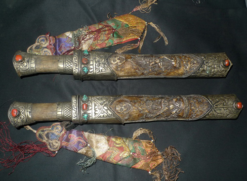 Knives (sold by one) Knives (sold by one)