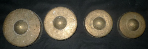 Set of 16 small gongs Set of 16 small gongs