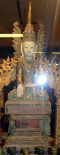 Thai Yai Buddha, 2 kruang Thai Yai Buddha, 2 kruang