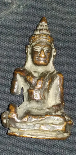 Lao Buddha amulet style Lao Buddha amulet style