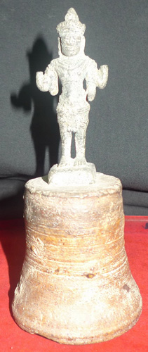 Vishnu Bell Khmer deity Vishnu Bell Khmer deity