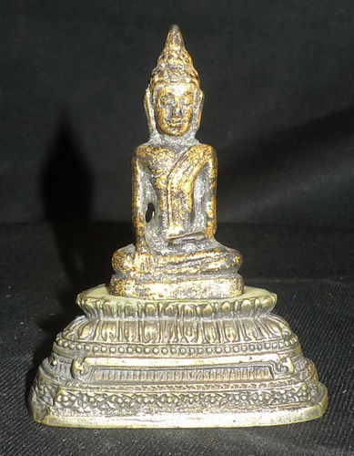 Antique Buddha on new base Antique Buddha on new base