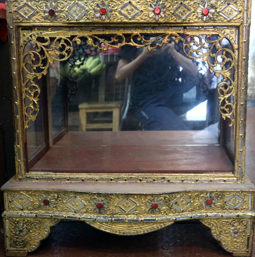 Buddha shrine Buddha shrine