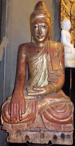 Early Mandalay Buddha Early Mandalay Buddha