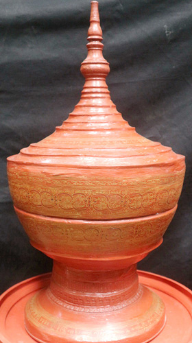 Giant Hsun Hok, offering vessel Giant Hsun Hok, offering vessel