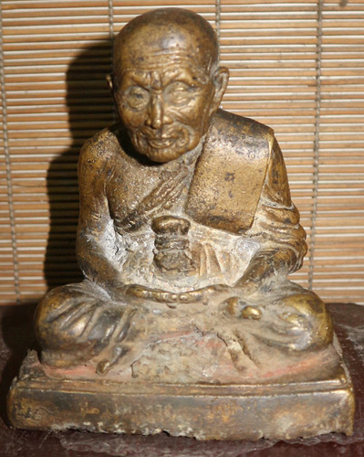 Luang Pho Thuan - Venerable bringing good luck Luang Pho Thuan - Venerable bringing good luck