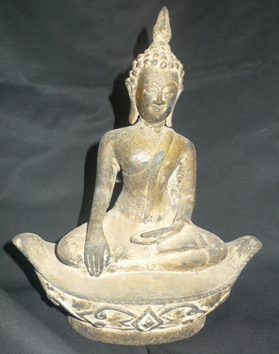 Sukhothai Buddha on lotus L8990-BL
Sukhothai Buddha on lotus
Status : Available
Click on picture for enlarge