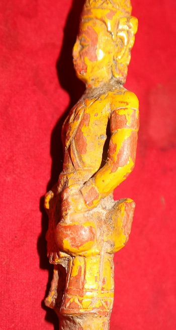 Knife with carved handle Knife with carved handle