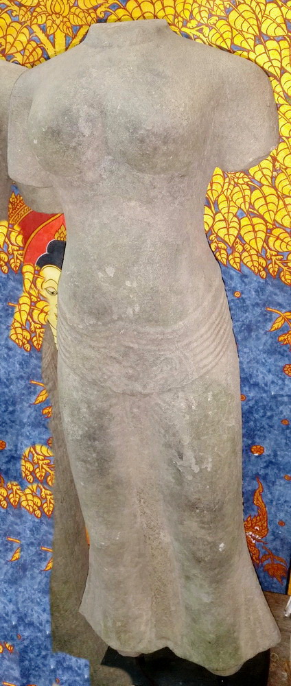 Khmer Uma torso Khmer Uma torso