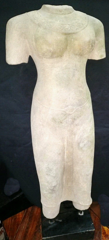 Khmer Uma torso Khmer Uma torso