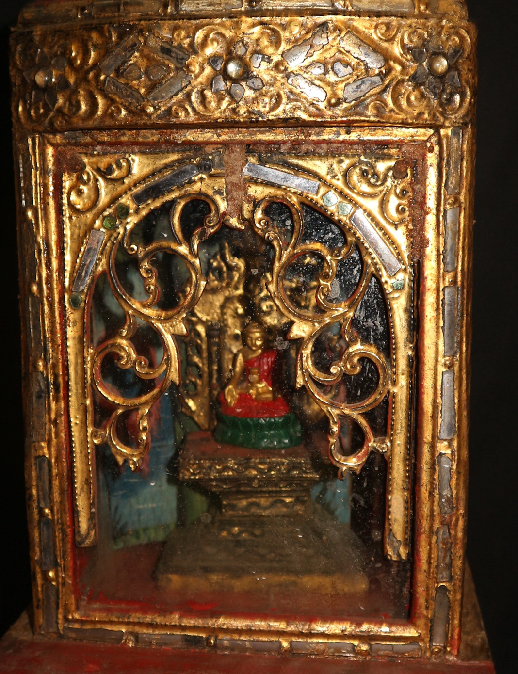 Buddha shrine Buddha shrine