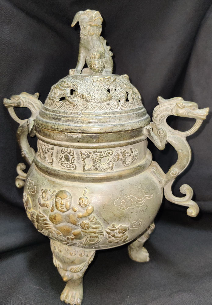 Chinese pot