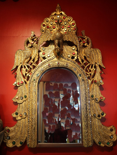 Temple mirror