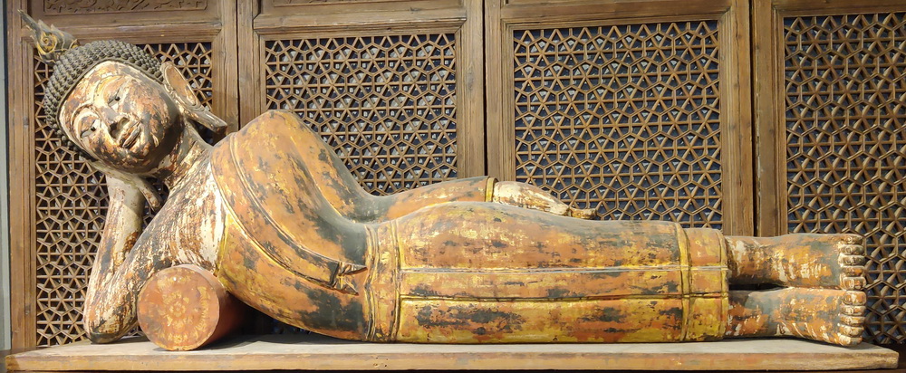 Reclining Lanna Buddha