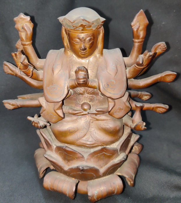 Kwan Yin, 1000 arms, heavy