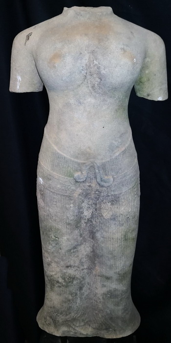 Khmer Uma torso