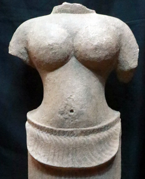 Khmer Uma torso