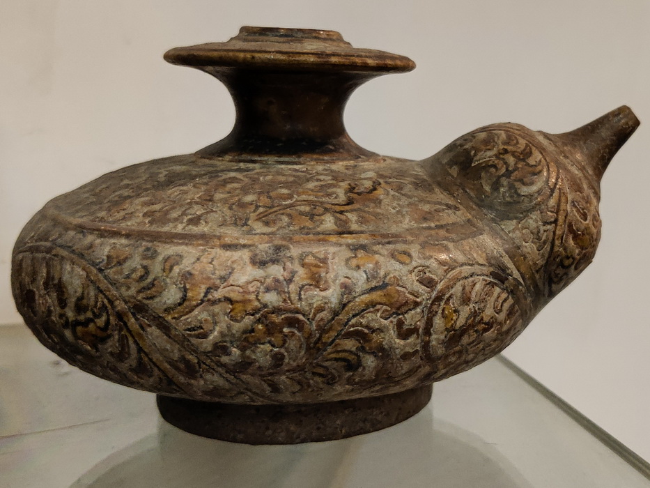 Oil lamp, Sukhothai style