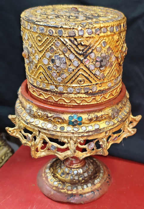 Betel box on stand
