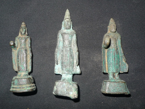 Lao Buddha amulet, sold by one