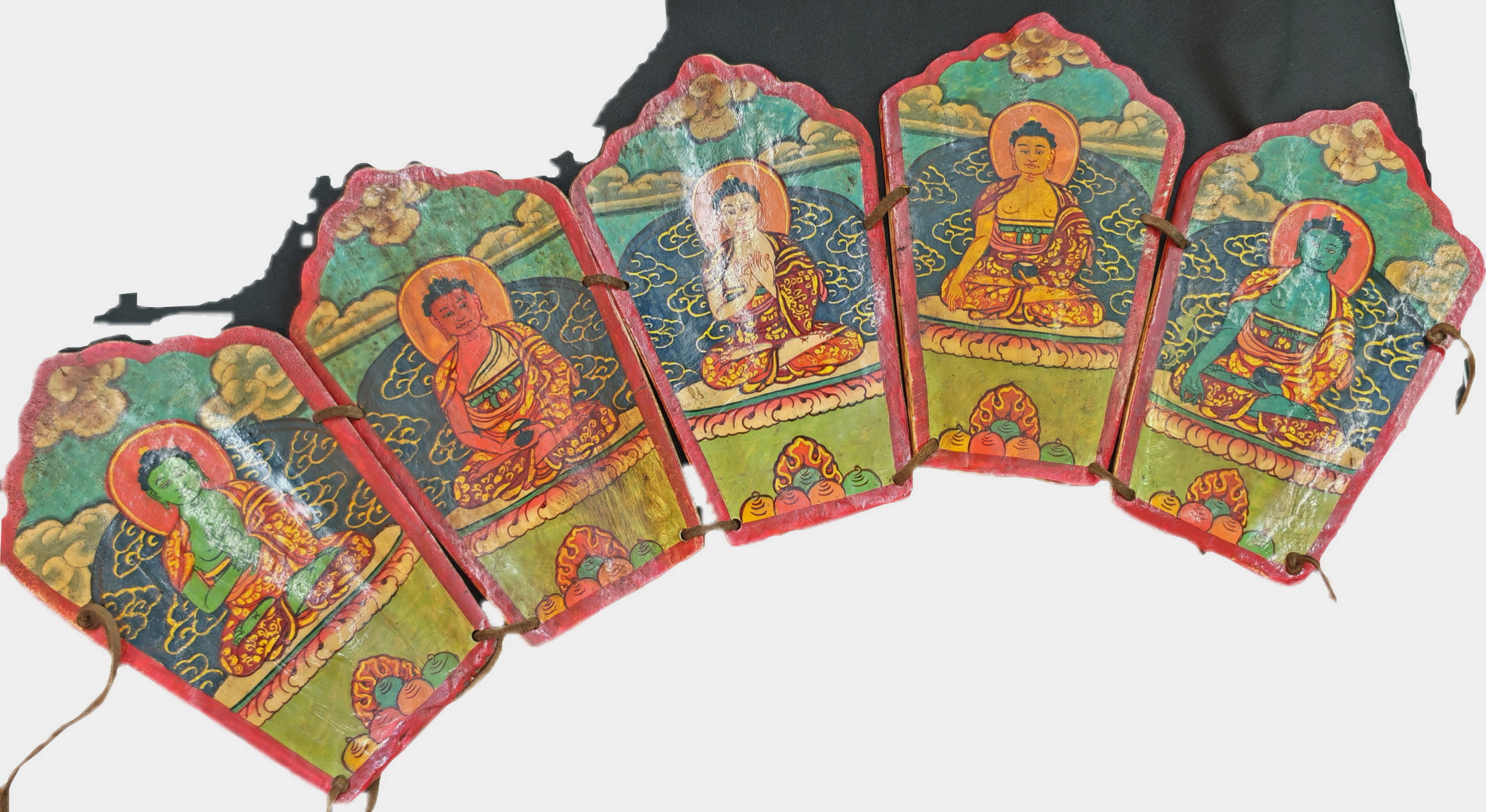 Lama Crown w. 5 Tathagatas